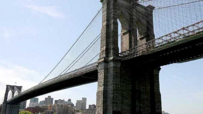 El puente de Brooklyn cumple 130 años