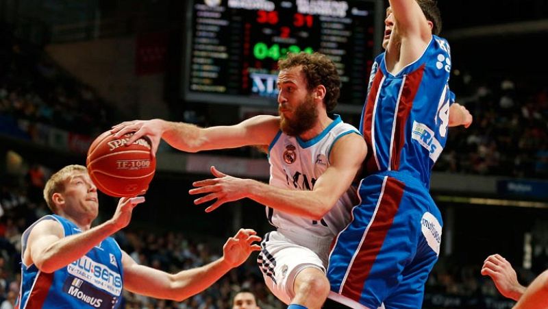 Real Madrid 90-75 Blusens Monbus 