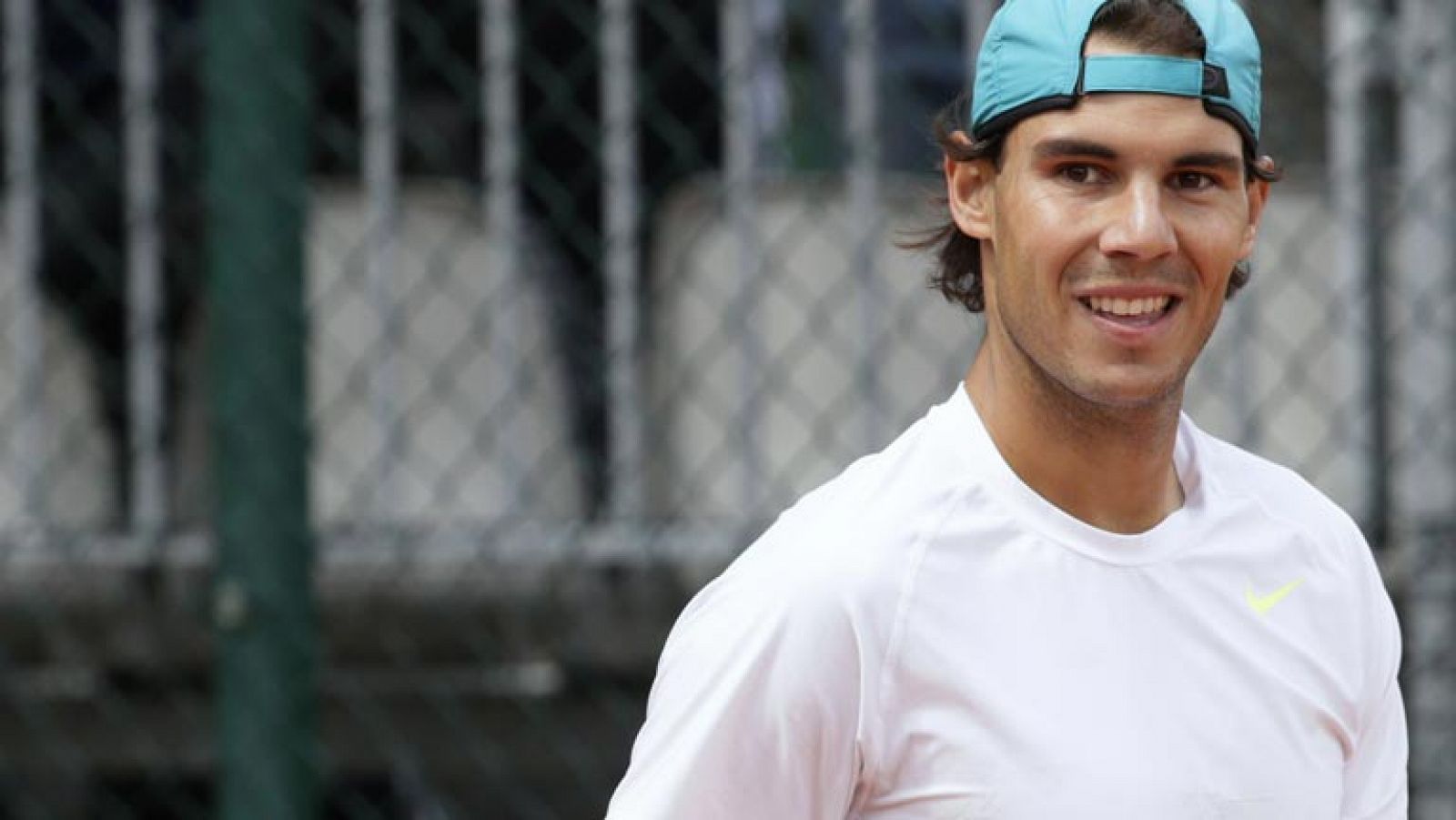 Telediario 1: Nadal no quiere ir de farol en Roland Garros | RTVE Play