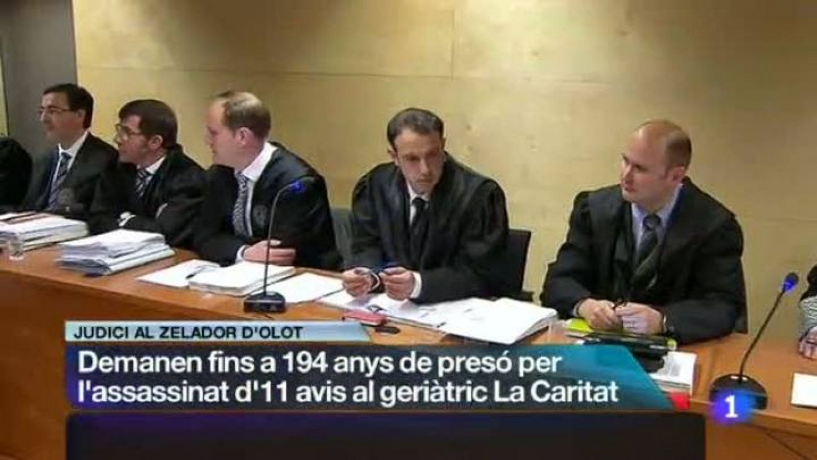 L'Informatiu: L'Informatiu en 3' - 27/05/13 | RTVE Play