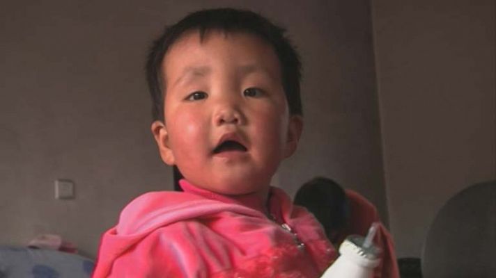 Telediario 1 - China y el abandono de bebés