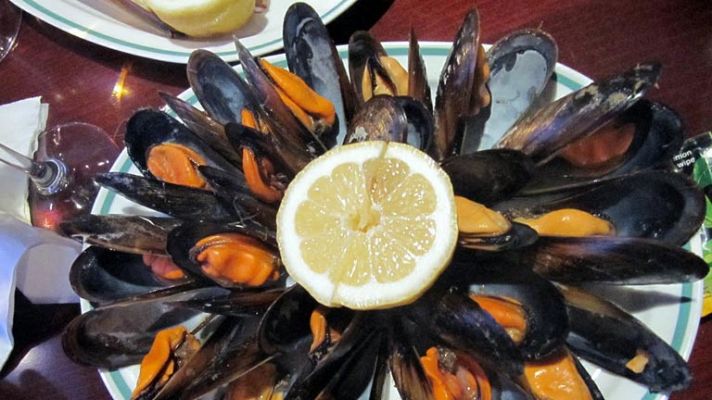 La Real Sociedad, primada con mejillones y albariño