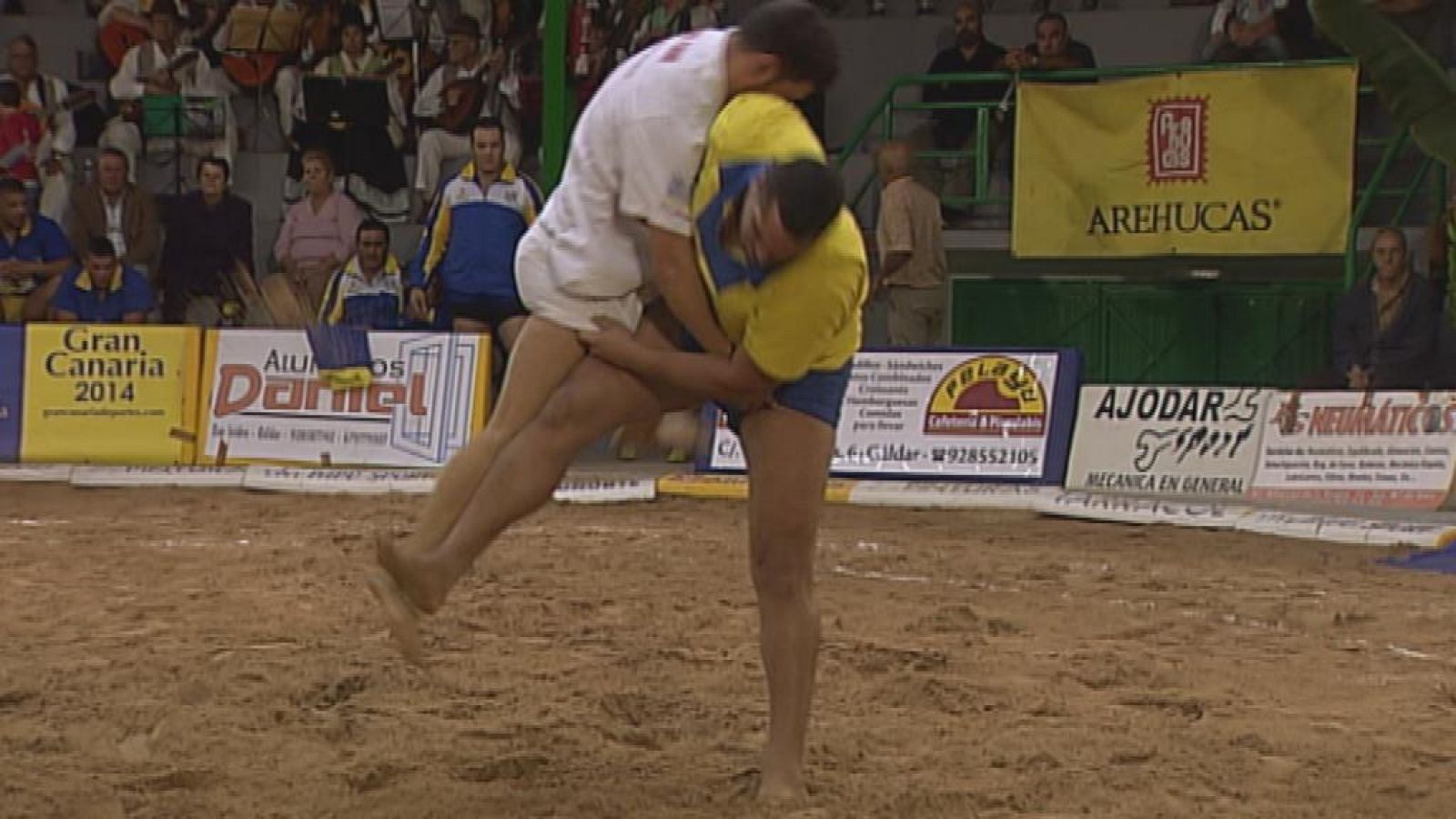 Lucha canaria solidaria - 29/05/13 - Día de Canarias | Ver