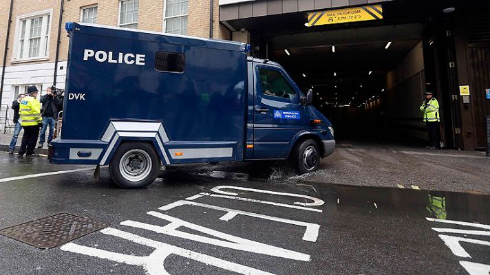 Sale del hospital el segundo sospechoso de la muerte del soldado en Londres
