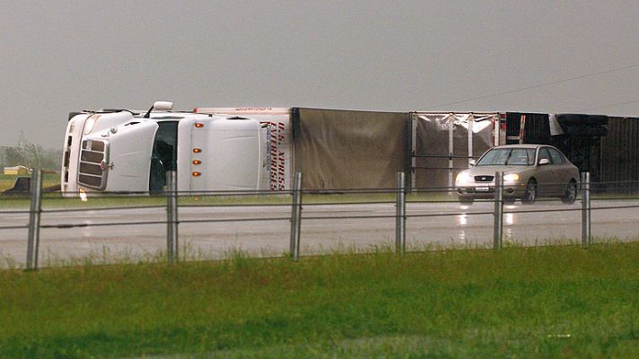 Informativo 24h - Varios tornados causan cinco muertos y 20 heridos en Oklahoma en las últimas horas