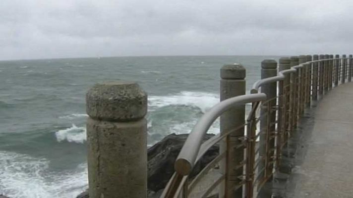 Viento fuerte en el noreste, nieve en extremo norte y ascenso térmico