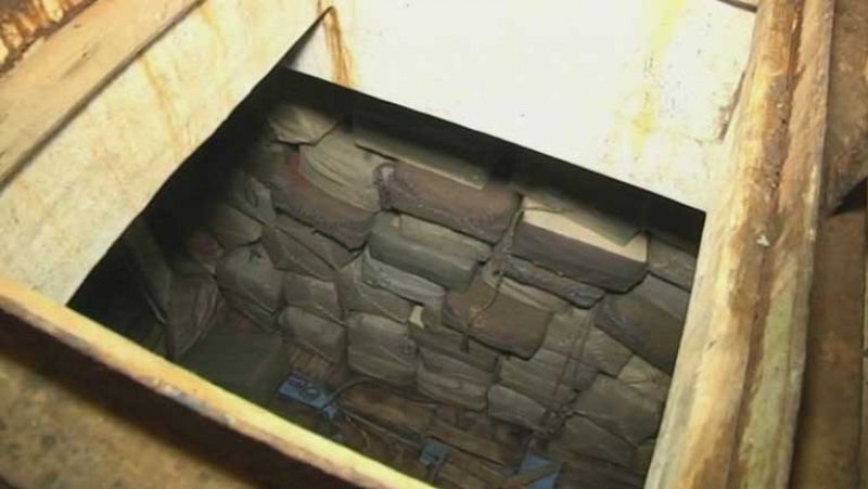 Agentes de Vigilancia Aduanera localizan 17 toneladas de hachís en un barco