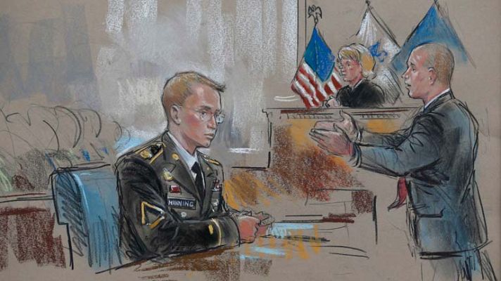 Telediario 1 - Empieza el juicio militar a Manning