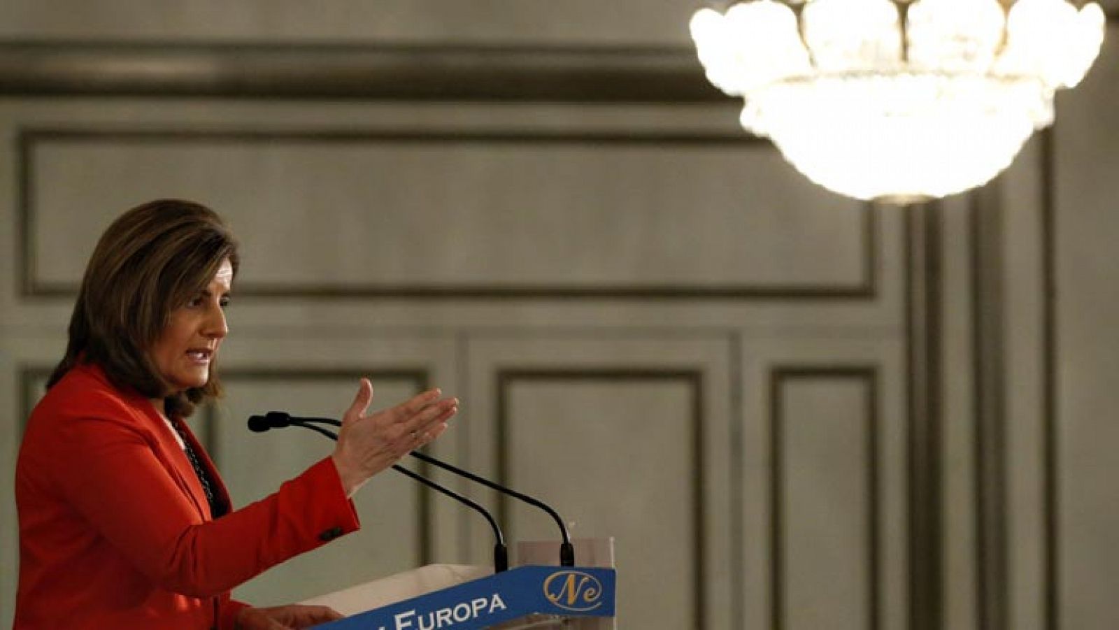 Báñez dice que los datos de paro de mayo son positivos, pero que el Gobierno "no se conforma"