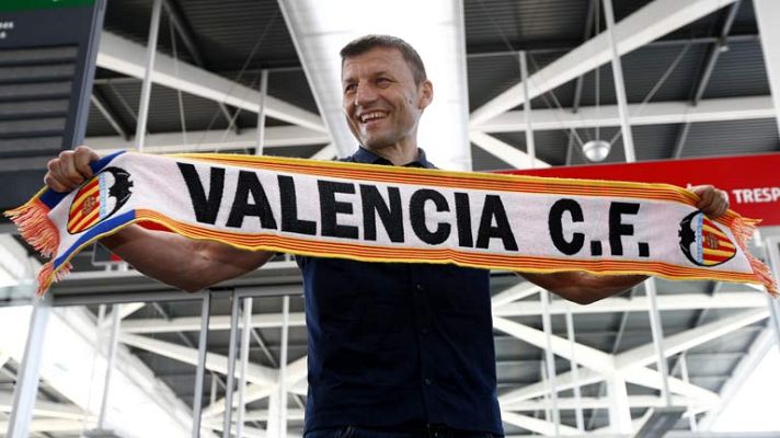 Telediario 1 - Djukic ya está en Valencia