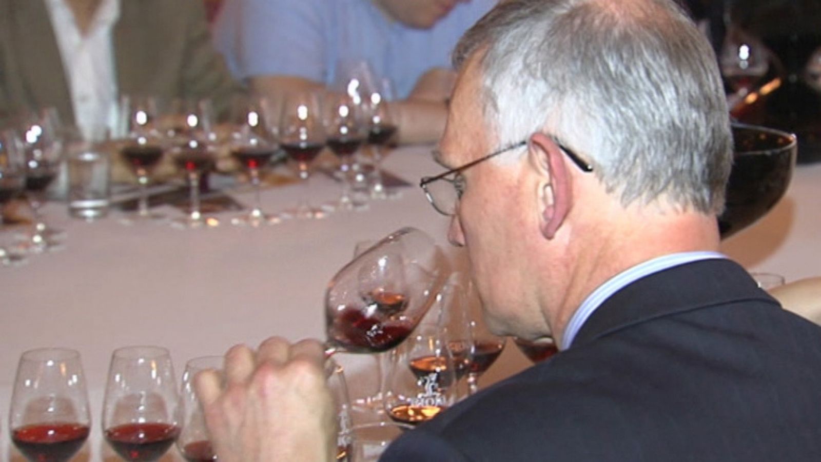La tarde en 24h: Los británicos beben más de 33 millones de litros de Rioja al año | RTVE Play