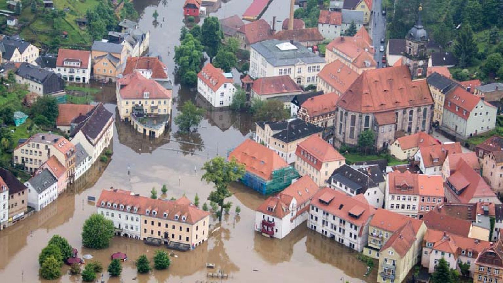 Telediario 1: Graves inundaciones en Centroeuropa | RTVE Play