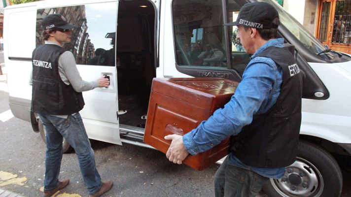 Telediario 1 - Sospechas de más víctimas