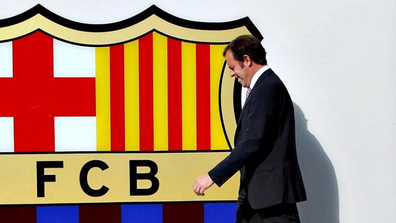 La secretaría técnica del FC Barcelona no ha cerrado el capítulo de fichajes. Reforzar la defensa y buscar un posible recambio para Víctor Valdés son sus prioridades.