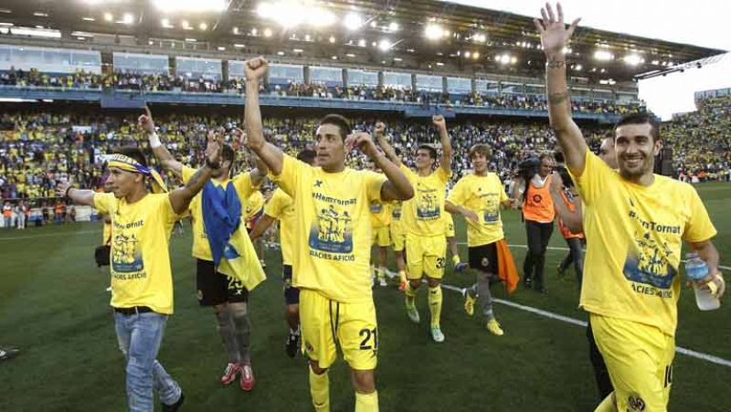 El Villarreal vuelve a ser equipo de primera. Sólo un año despué ha vuelto a su lugar natural. Para lograrlo le bastaba con un empate contra el Almería en esta última jornada en segunda división pero lo ha hecho con una victoria, aunque sufriendo.