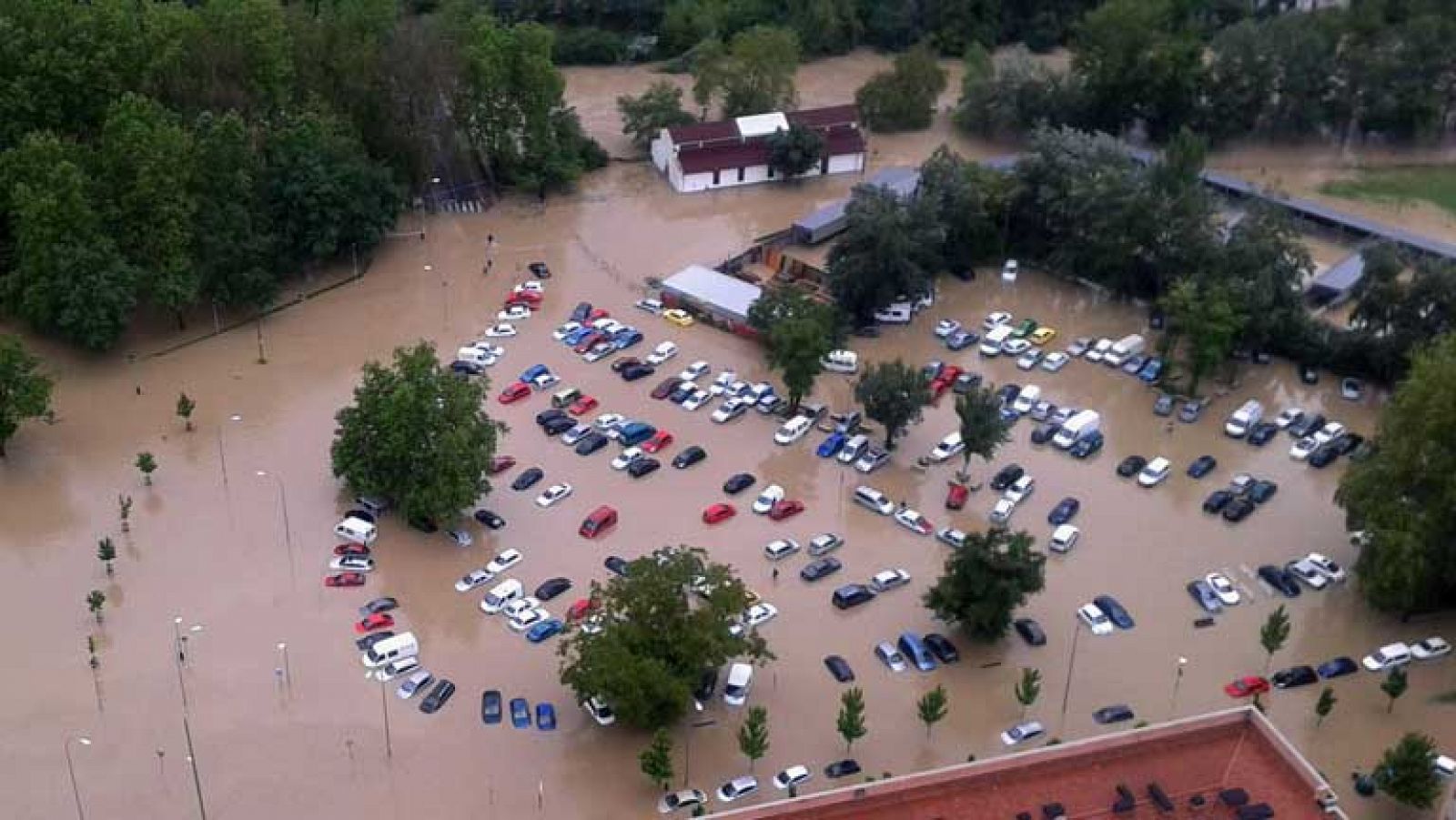 Continúan las evacuaciones en Navarra