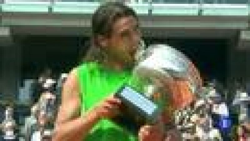 El tenista español Rafael Nadal ha ampliado su palmarés tras  lograr su décimo segundo título de 'Grand Slam' en Roland Garros en  la final disputada este domingo ante el también español David Ferrer  por 6-3, 6-2 y 6-3, y escribe otra página dorada 