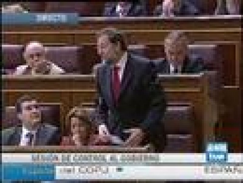 Rifirrafe entre Rajoy y Zapatero