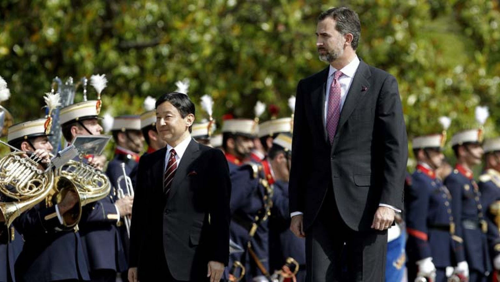 Telediario 1: El príncipe Felipe aplaude las medidas de estímulo de Japón para la reactivación económica | RTVE Play