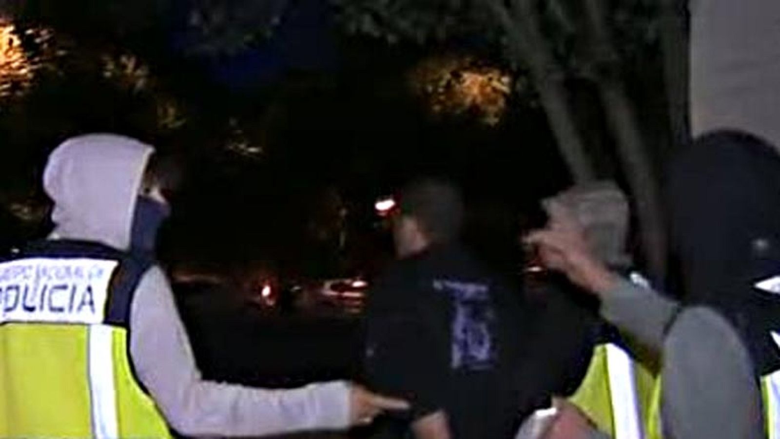 Cinco tunecinos detenidos en Barcelona en una operación contra el islamismo radical - Informativo 24h | Ver