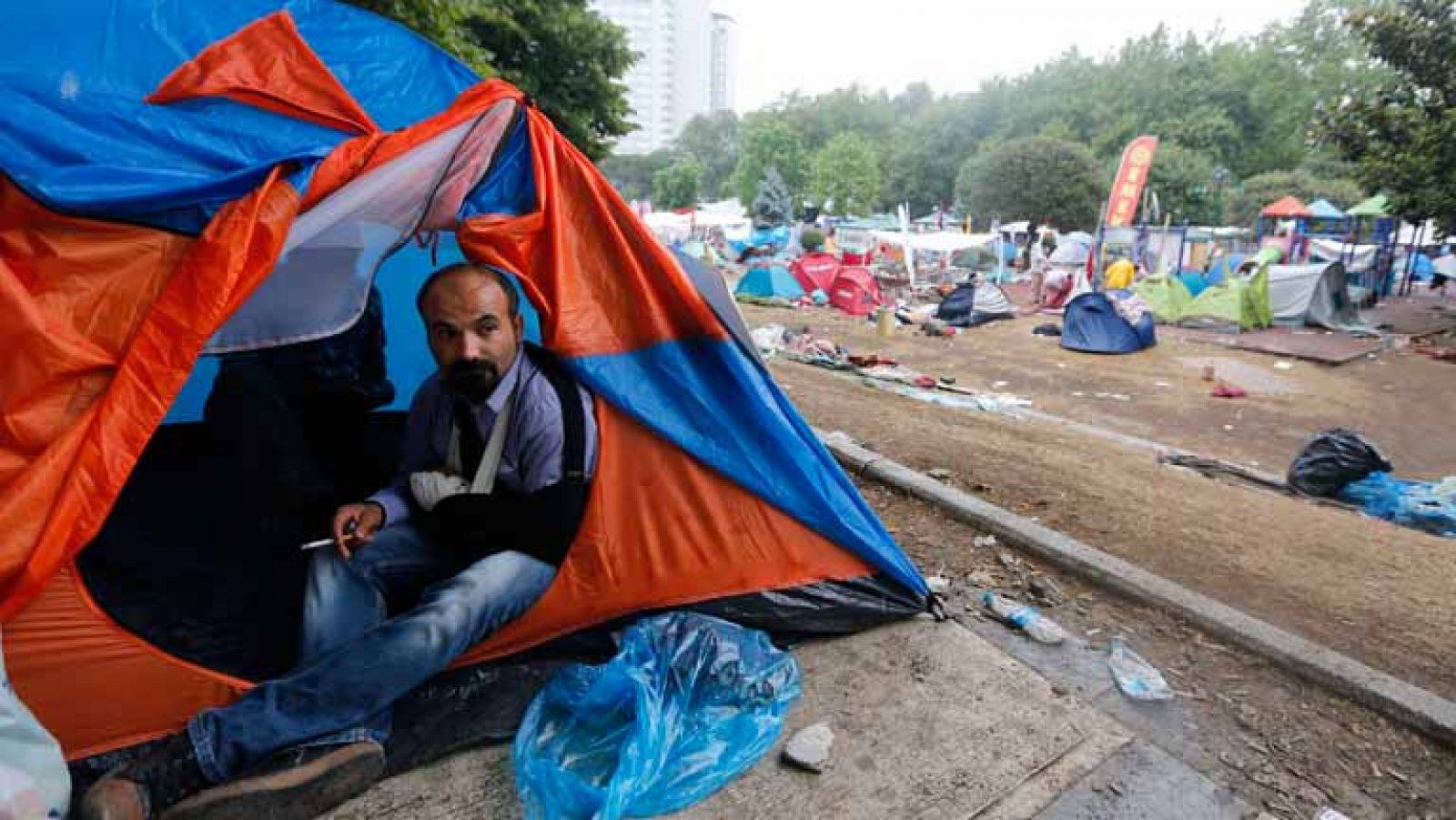 Informativo 24h: Sigue la acampada en Estambul | RTVE Play