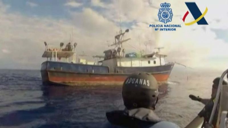 Un pesquero con tres toneladas y media de cocaína entra en el puerto de Vigo 