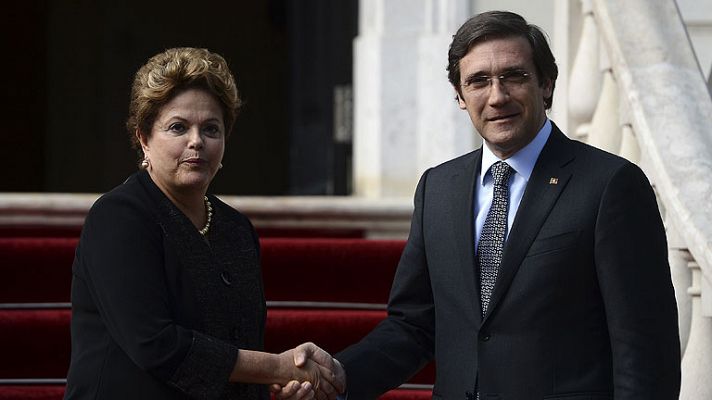 La presidenta de Brasil, Dilma Rouseff,"preocupada por el desempleo", ofrece inversiones y solidaridad