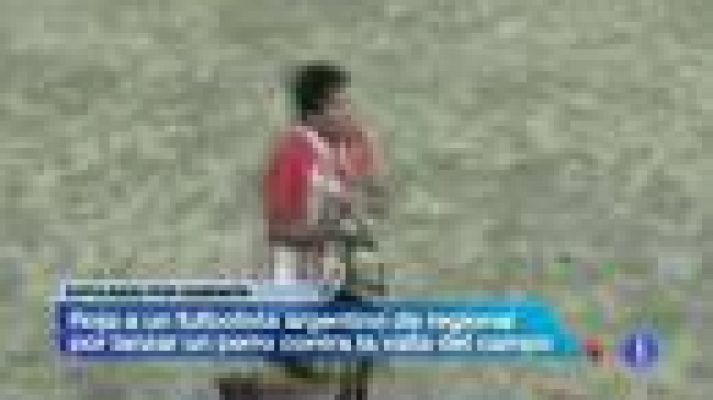 Telediario 1 - Expulsado por maltratar a un perro durante un partido