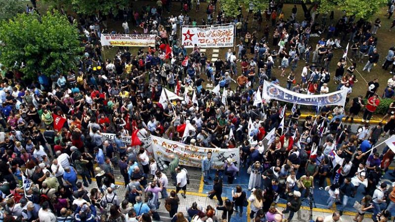 En Grecia, los sindicatos aseguran que el cierre de la ERT es un atentado contra la información libre   