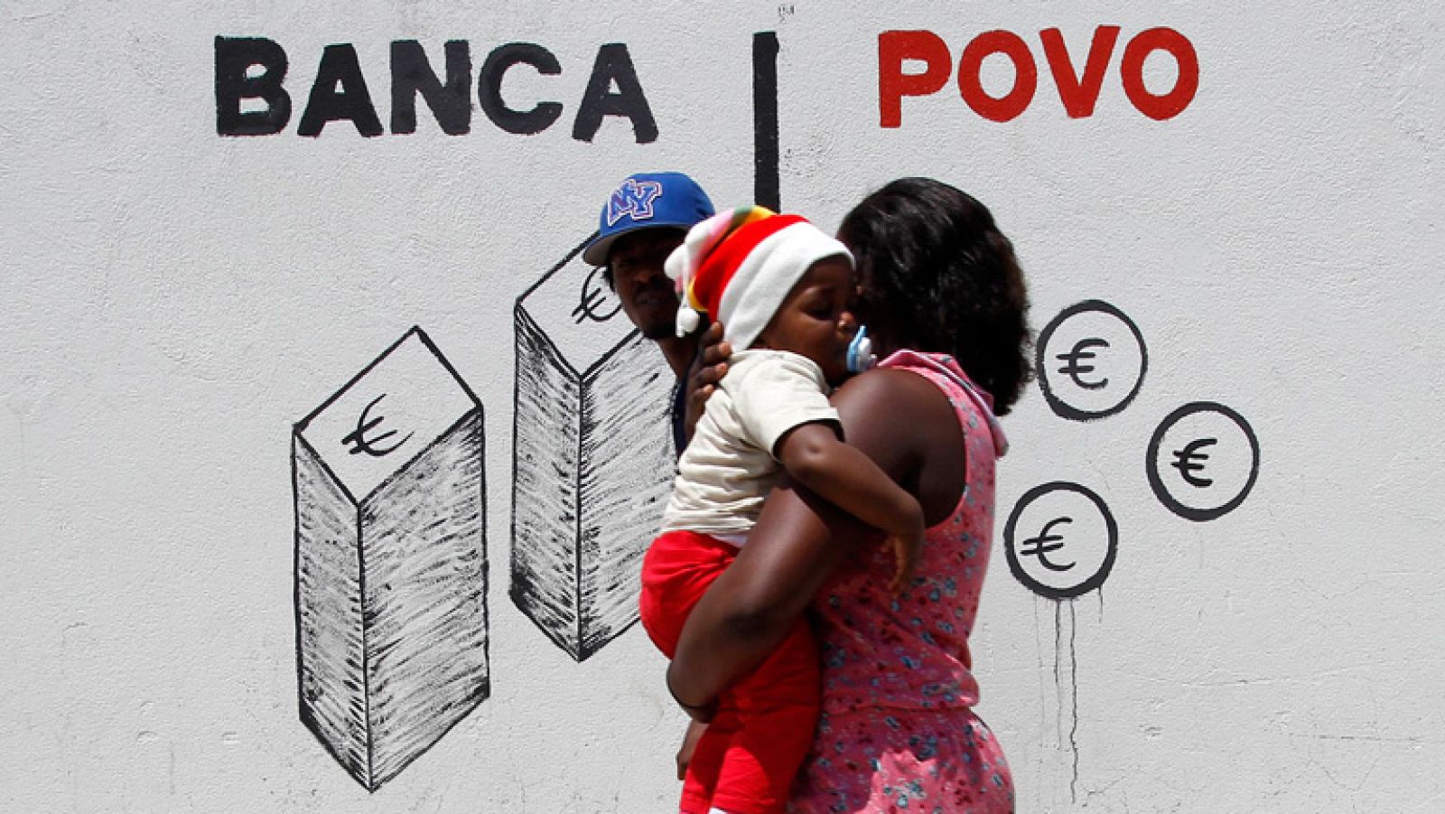 Portugal corre el riesgo de no cumplir las metas del rescate, según el último informe del FMI | Ver