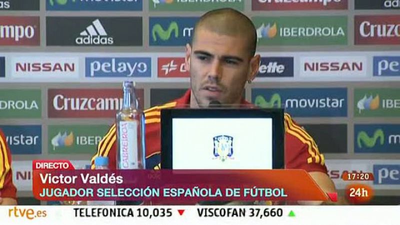 El portero del FC Barcelona y de la selección española ha comparecido junto a Santi Cazorla en rueda de prensa.