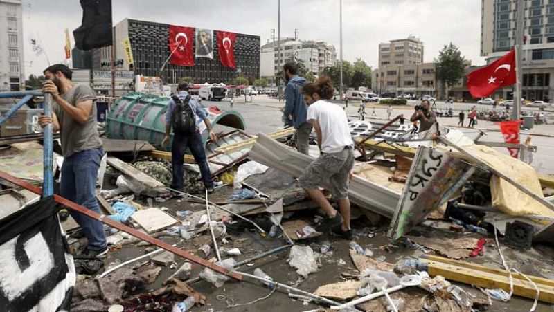 Continúan los acampados en Turquía