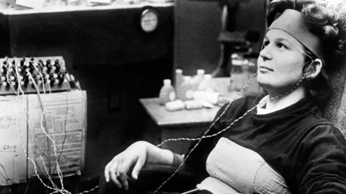 Telediario 1 - Primera mujer en ir al espacio