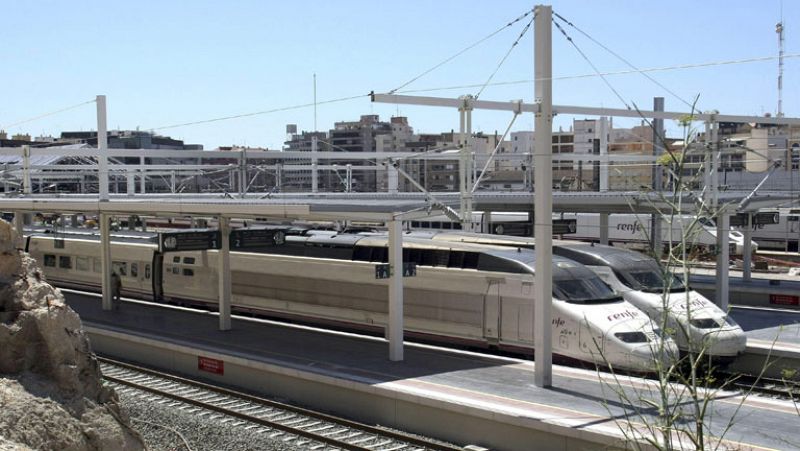 El AVE llega hoy a Alicante y se cierra una obra que ha costado 1.900 millones de euros