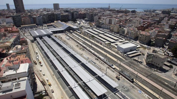 Telediario 1 - Los empresarios alicantinos calculan que el AVE aportará a la ciudad unos 70 millones de euros al año