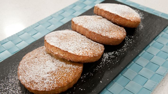 Tarta de nueces y ciruelas