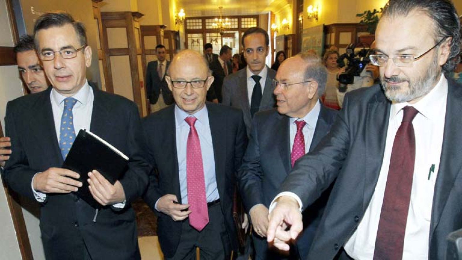 Montoro y el presidente del BBVA aseguran que España está en el principio del final de la crisis