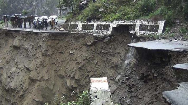 Telediario 1 - Inundaciones en la India