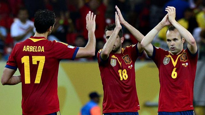 Telediario 1 - España vuelve a presumir de 'tiqui-taca'