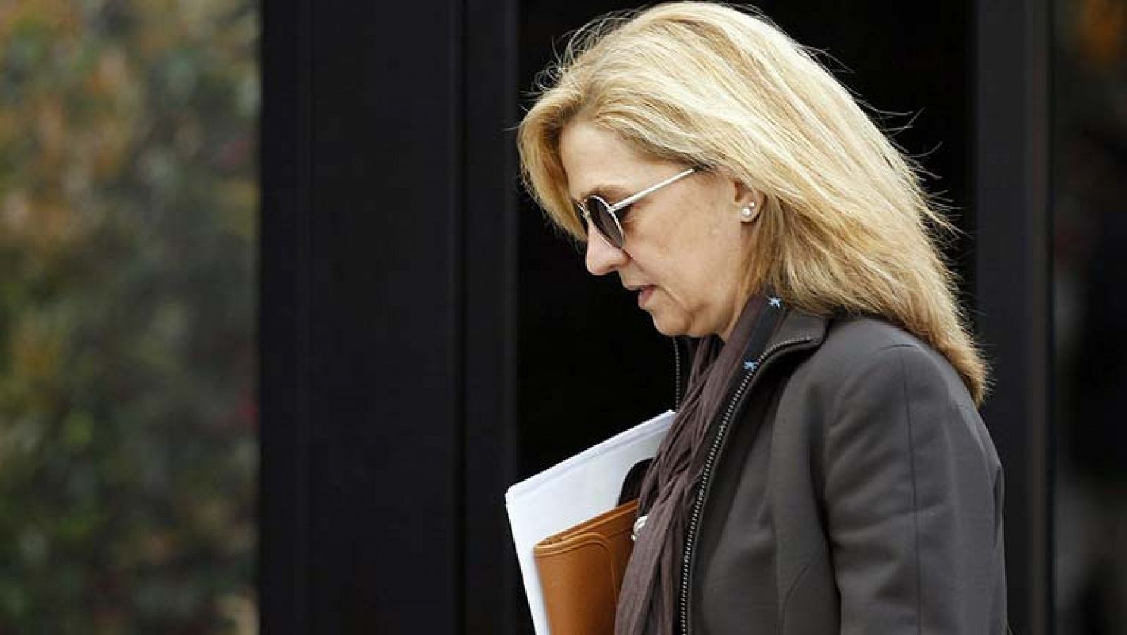 La Agencia Tributaria reconoce que por error se le atribuye a la Infanta la venta de propiedades