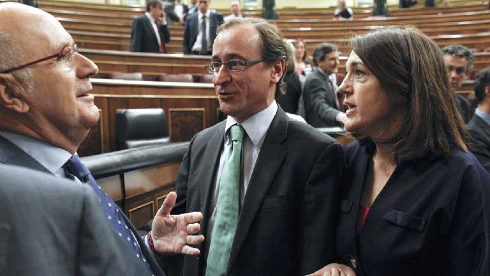 La oposición pide explicaciones a Montoro sobre el caso de la Infanta y Hacienda  