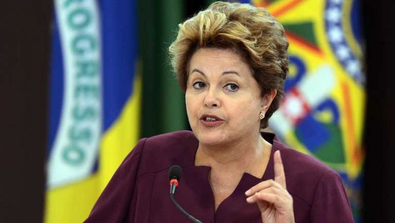  Rousseff afirma que "la voz de la calle tiene que ser escuchada"