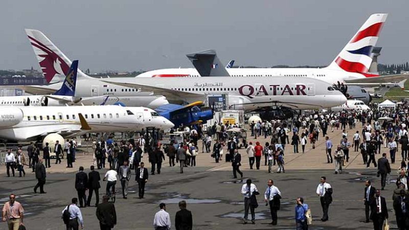 Airbus logra más contratos que Boeing en París