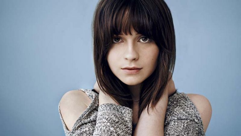 La cantautora británica Gabrielle Aplin recibe en youtube 30 millones de visitas 