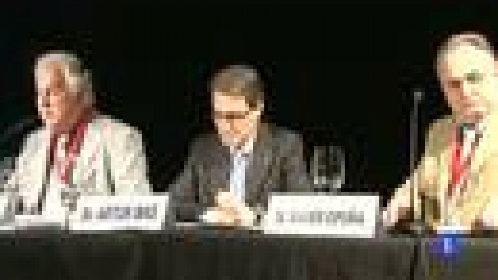 La oposición critica la reforma de las administraciones públicas | Ver