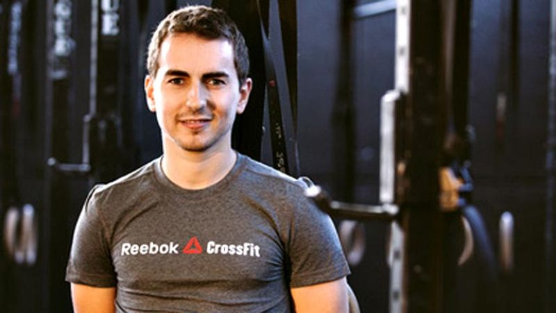 Siempre ha sido muy concienzudo, meticuloso con su entrenamiento físico. Pero este año Jorge Lorenzo parece también más fuerte mentalmente. Más completo. Concentrado solo en su trabajo y en exprimir al máximo su Yamaha.