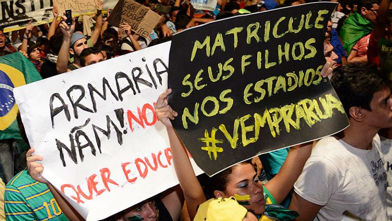 Rousseff promete reunirse con líderes de los manifestantes