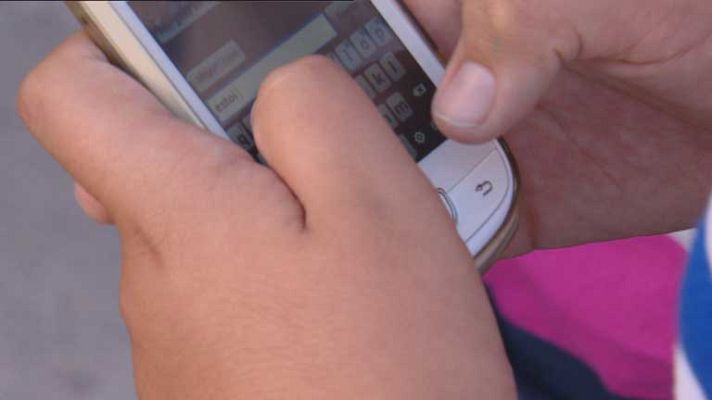 Telediario 1 - Pornografía infantil y ciberacoso