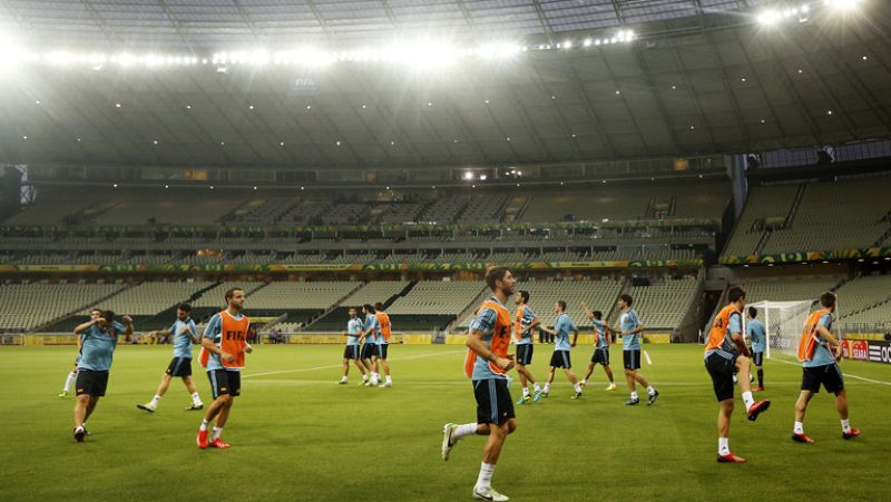 España, contra los fantasmas de Nigeria 