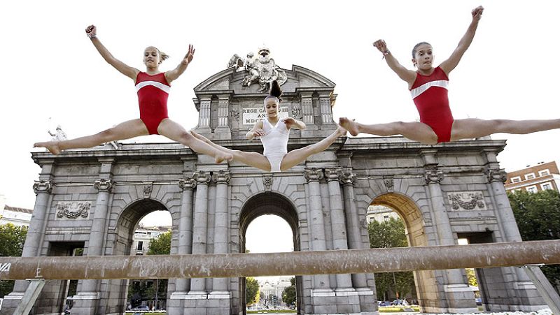 La Noche del Deporte invadió los puntos más emblemáticos de Madrid con pruebas olímpicas y una carrera popular en la que se expresó el deseo popular de que la capital sea la elegida para organizar los Juegos Olímpicos de 2020.
